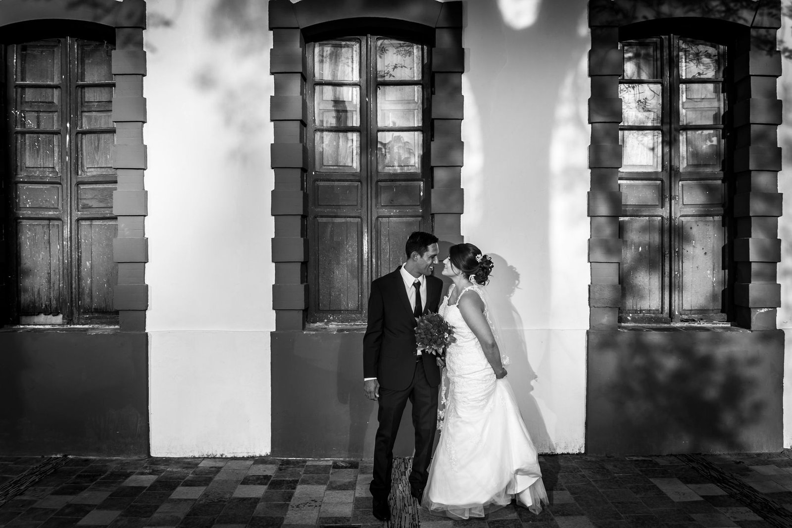 Fotos boda blanco y negro: cuándo pedirlas y por qué son imprescindibles